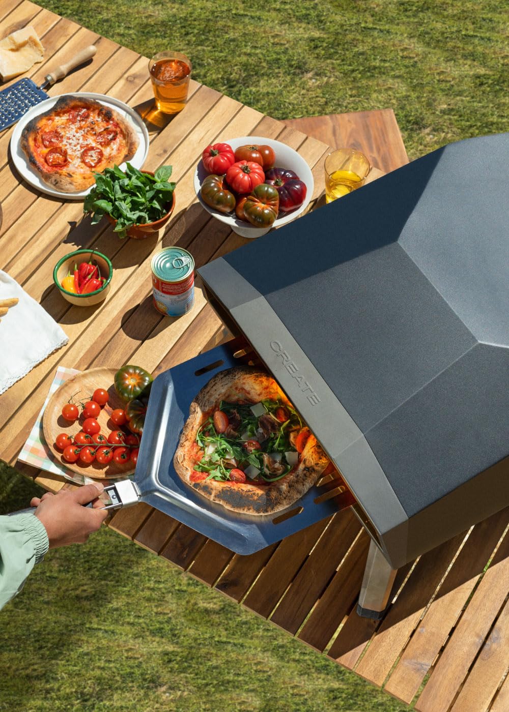 CREATE/PIZZA MAKER PRO 12"/ Tragbarer Gas-Pizzaofen/Edelstahl und Stein, klappbare Füße, Abflammsystem, schnelles Backen, max. Temperatur 500 °C, 30cm Pizzen